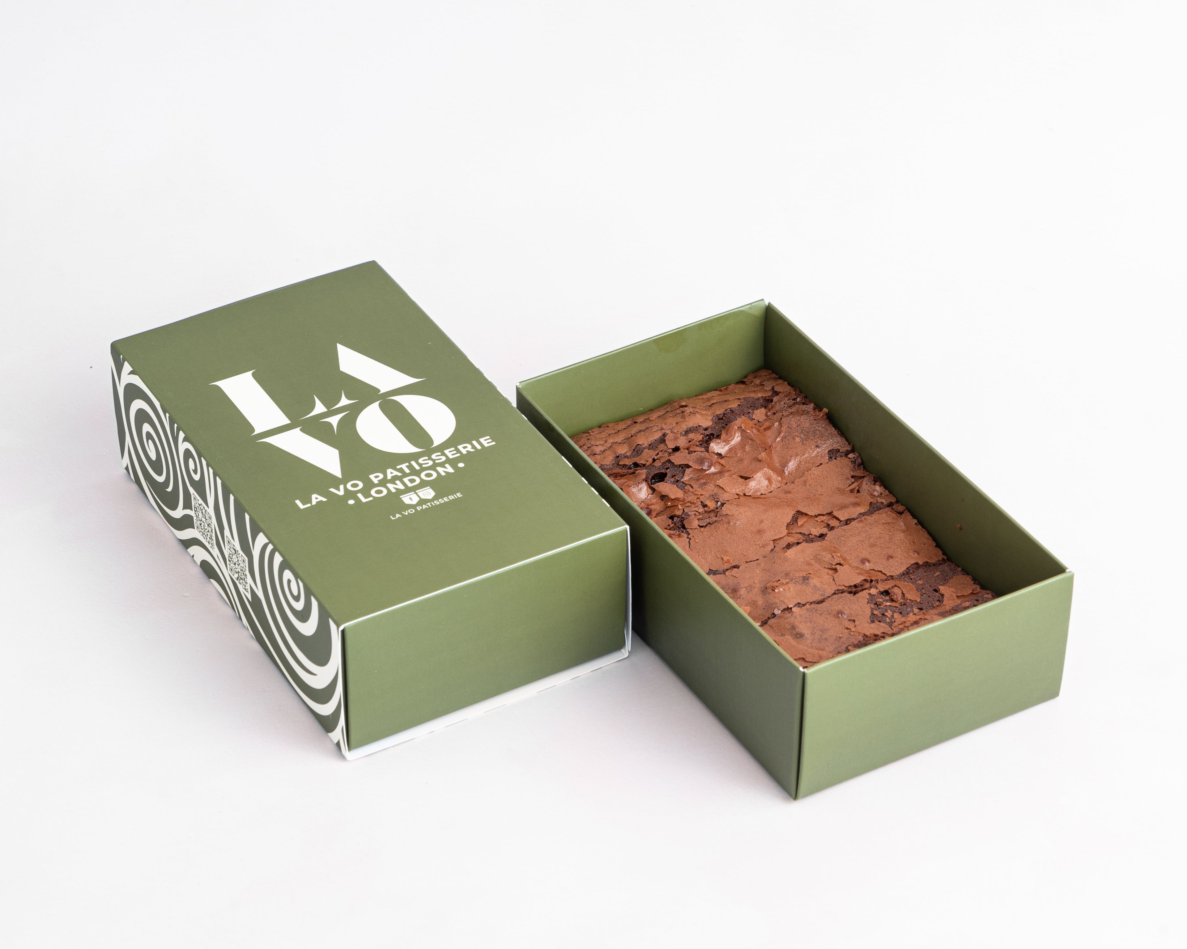 The ULTIMATE Gift Bundle For Christmas  (Yule Log  Cake + 1 x 12 Box Macarons + 1x Brownie Slice Box ) - LA VO PATISSERIE