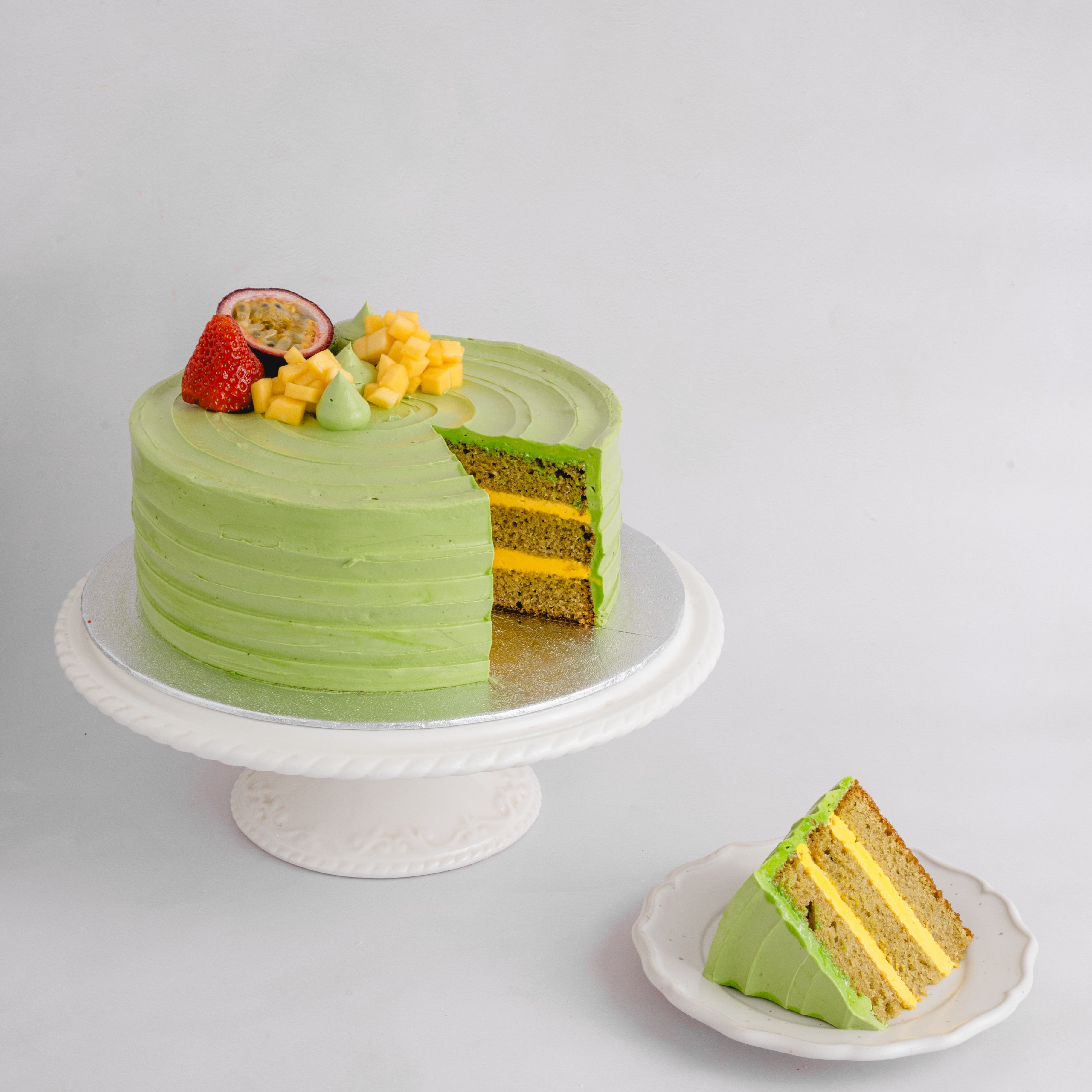 Matcha Mango & Passion Fruit Cake - LA VO PATISSERIE