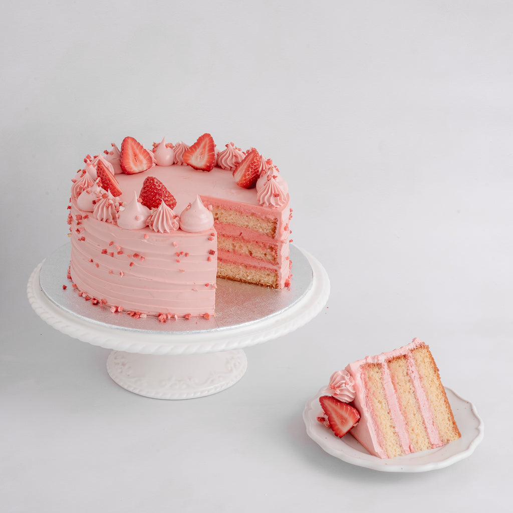 Gluten Free Strawberry Cake - LA VO PATISSERIE
