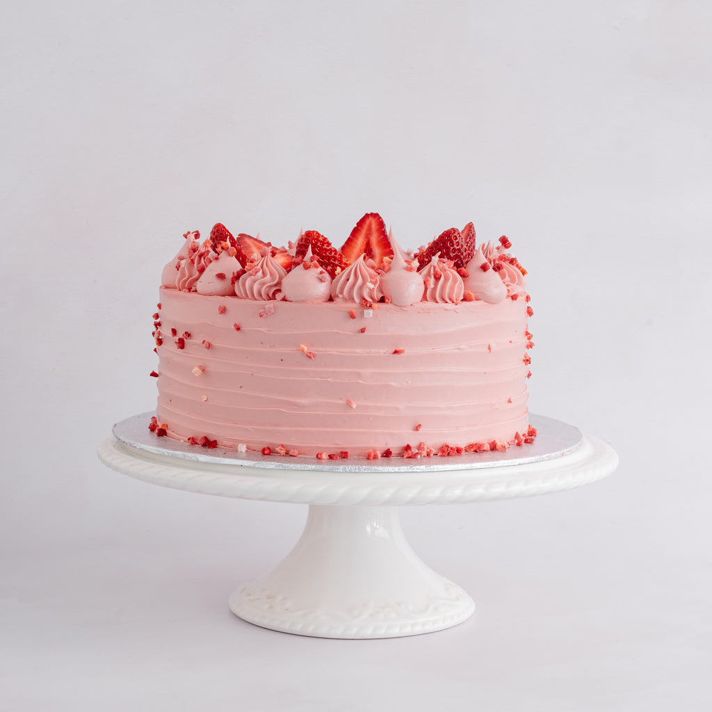 Gluten Free Strawberry Cake - LA VO PATISSERIE