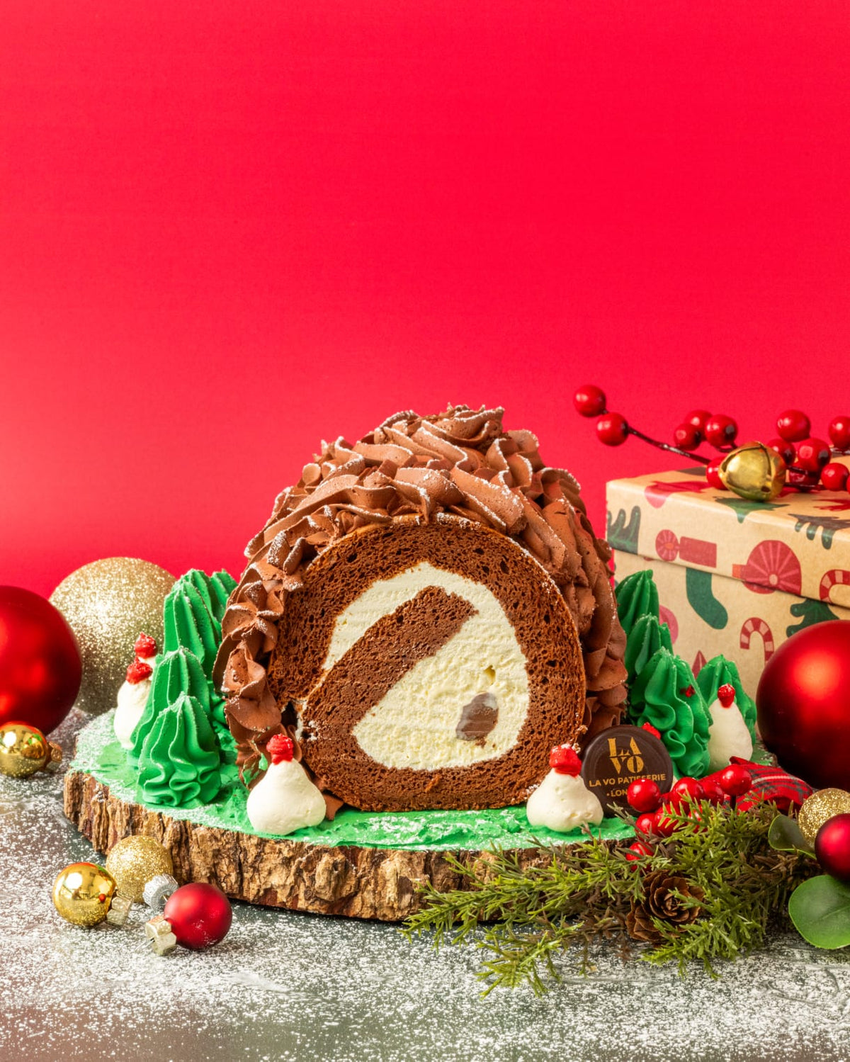 Yule Log Cake - LA VO PATISSERIE